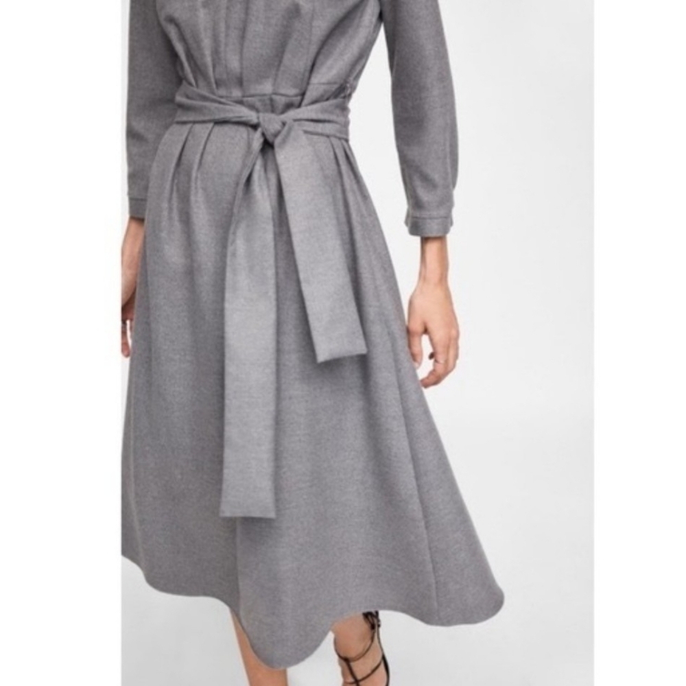 Zara gray Heather belted v-neck pleated midi dress - Picture 3 of 10